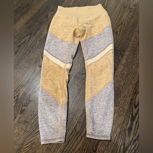 ALO Yoga Pants - Alo • Yoga High Waist Alosoft Sheila Leggings (S)